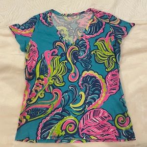 Lilly Pulitzer Short Sleeves Large top